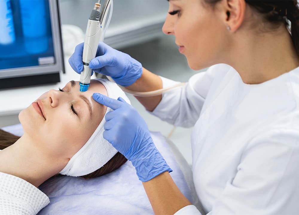 hydro-facial-treatment